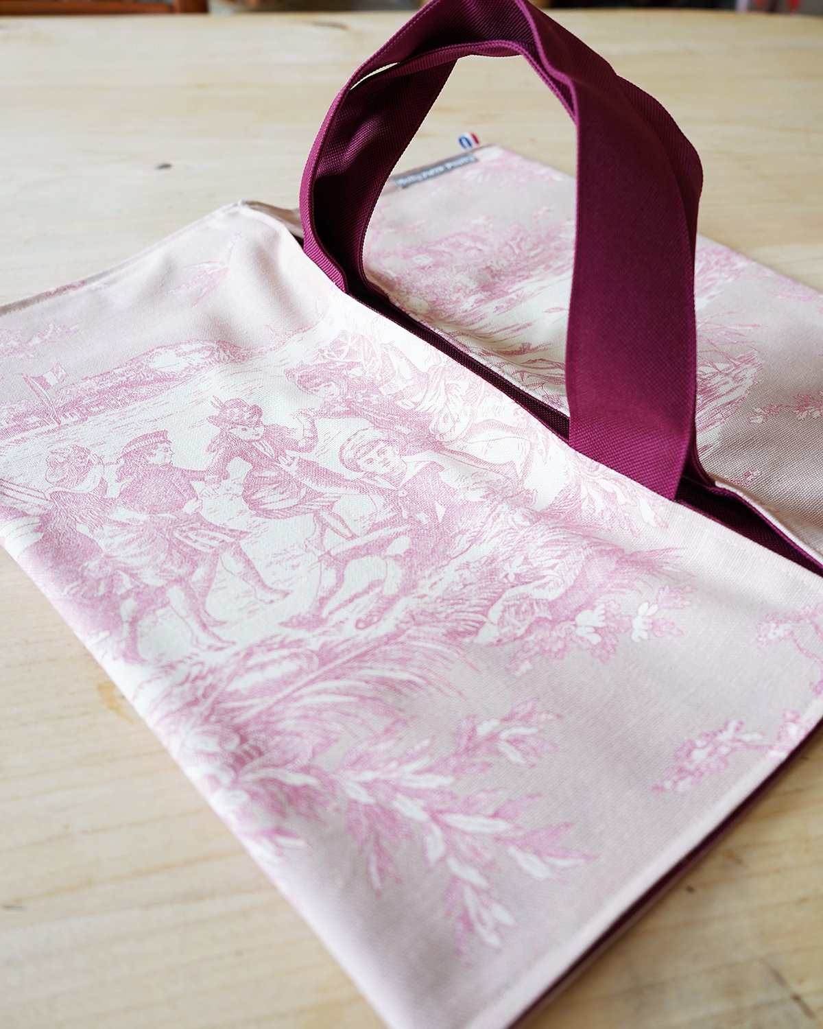 French Toile de Jouy | Tart Carrying Bag